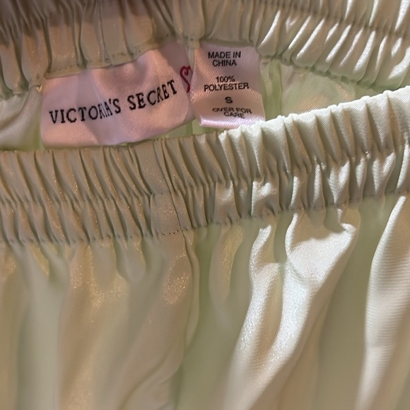 Victoria Secret Glazed Lime Green Silky Satin Pajama Set - Picture 7 of 7